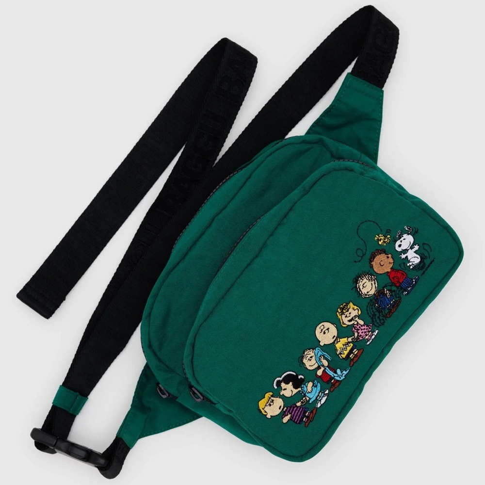 Baggu snoopy peanut green fanny pack